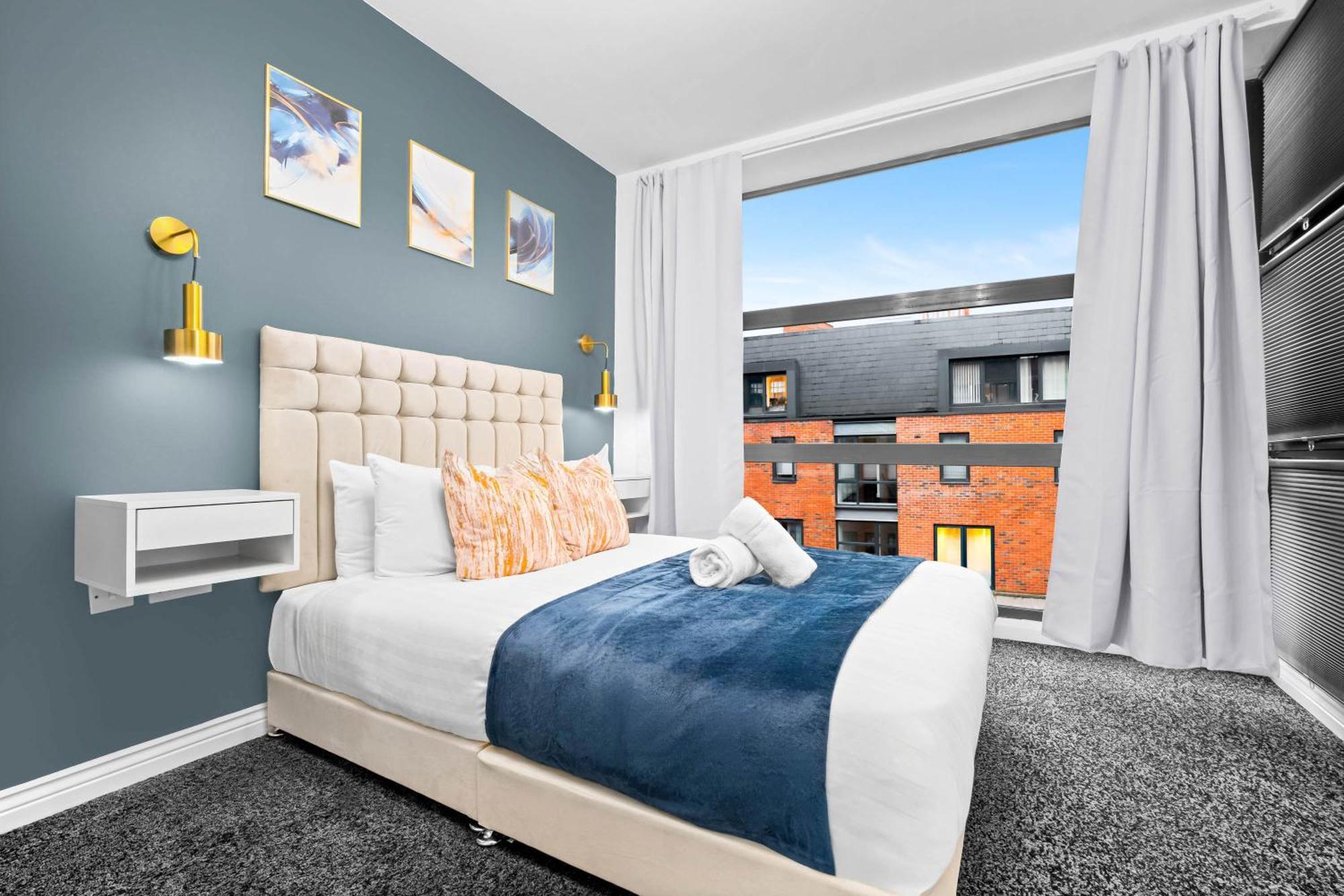 Luxury Two Bedroom Apartment - City Ceentre - Balcony - Jq - Netflix & Wifi - 11B 버밍엄 외부 사진