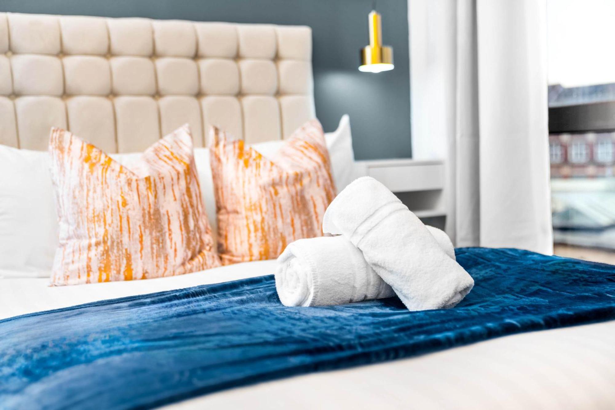 Luxury Two Bedroom Apartment - City Ceentre - Balcony - Jq - Netflix & Wifi - 11B 버밍엄 외부 사진